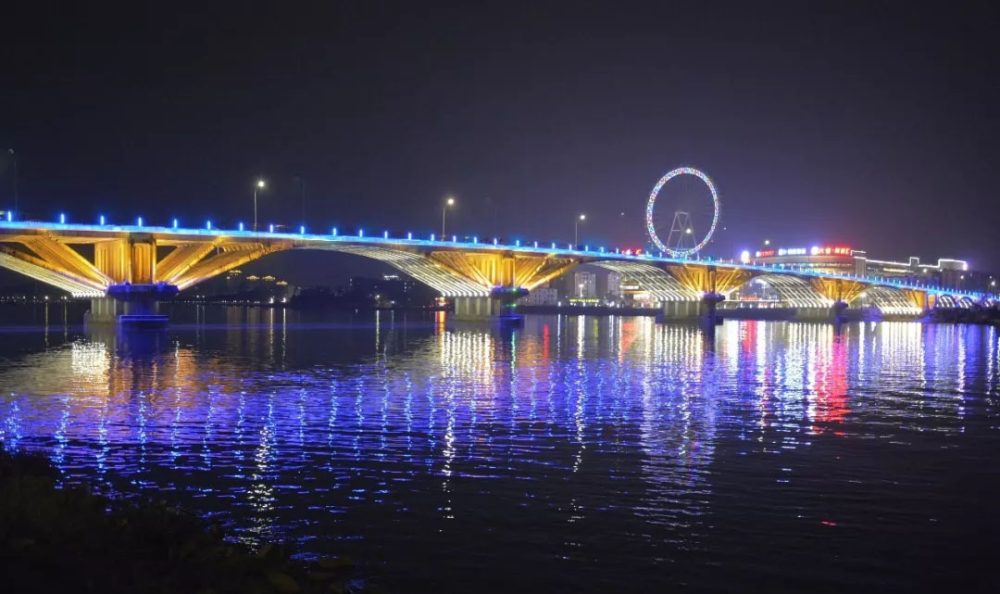 商業(yè)建筑亮化設計的核心要素是什么？